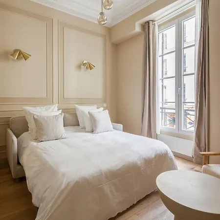 The Edouard Vii Apartment *